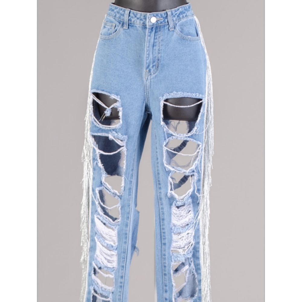 Distressed jeans 👖